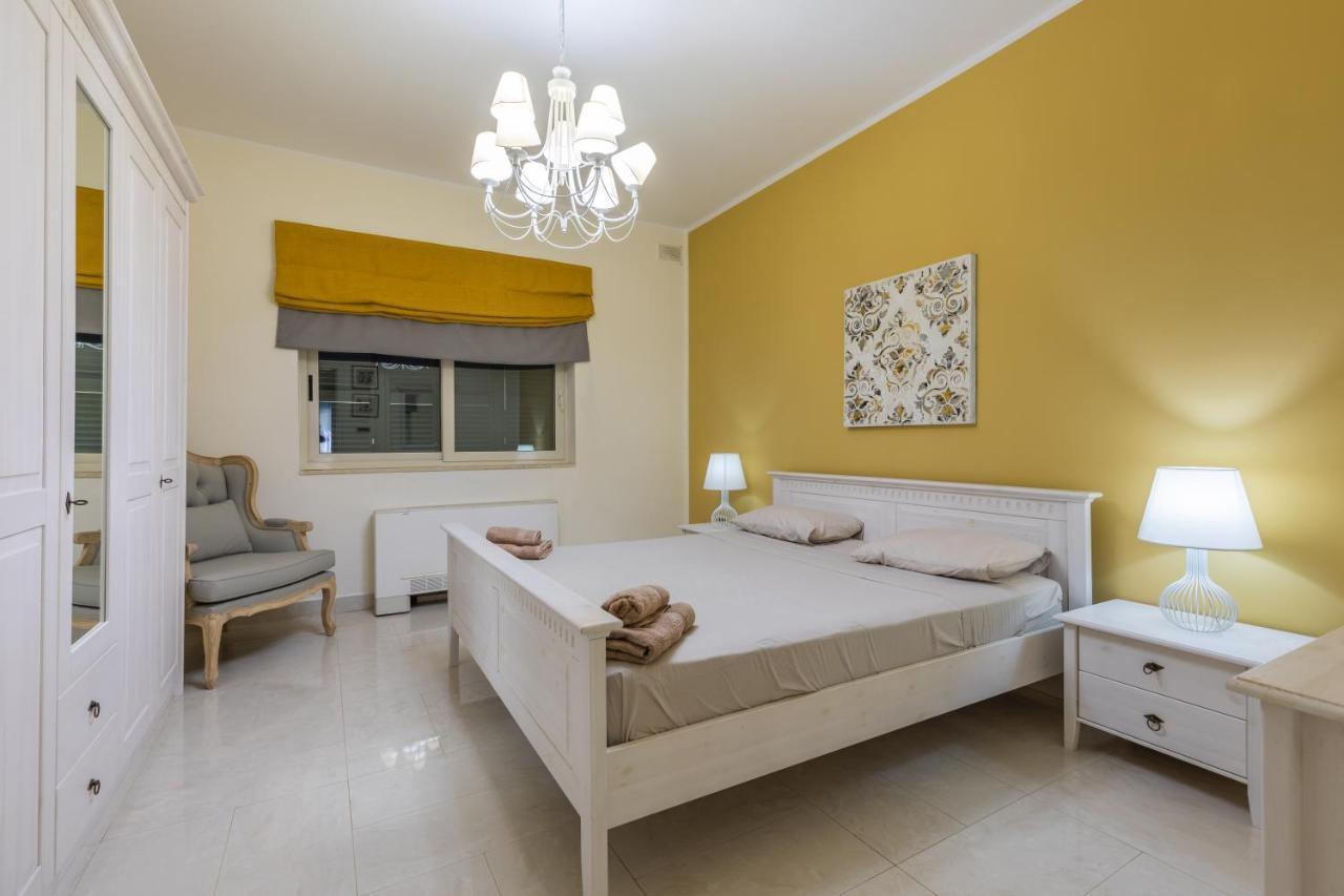 Villa Palma - Sunset Sea Views With Pool, Jacuzzi, Sauna And Games Room Мелліха Екстер'єр фото