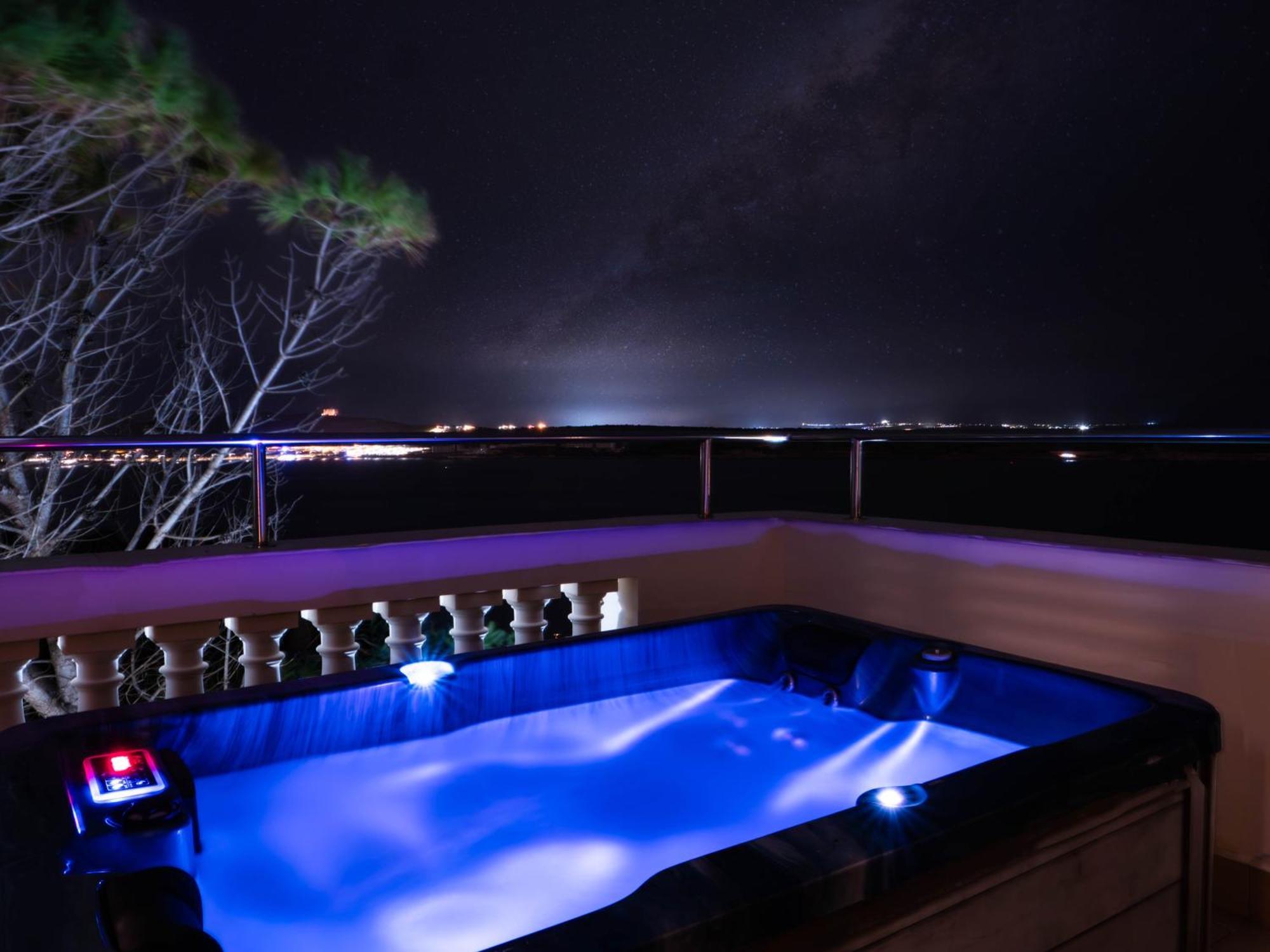 Villa Palma - Sunset Sea Views With Pool, Jacuzzi, Sauna And Games Room Мелліха Екстер'єр фото